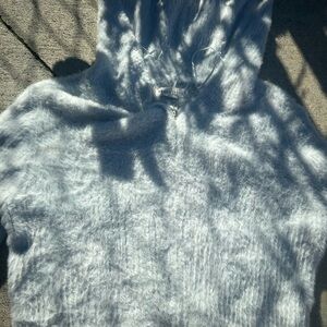 Aeropostale Soft Fuzzy Light Gray Sweater